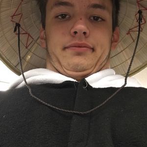 Meet your Posher, Derek